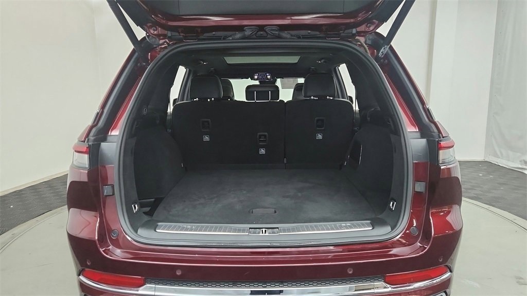 used 2022 Jeep Grand Cherokee car, priced at $29,988