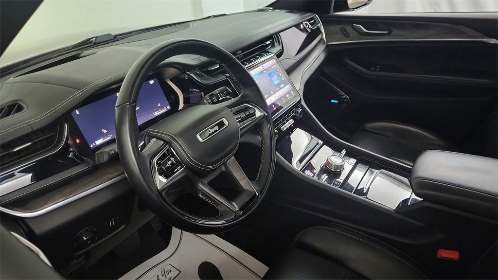 used 2022 Jeep Grand Cherokee car, priced at $29,988