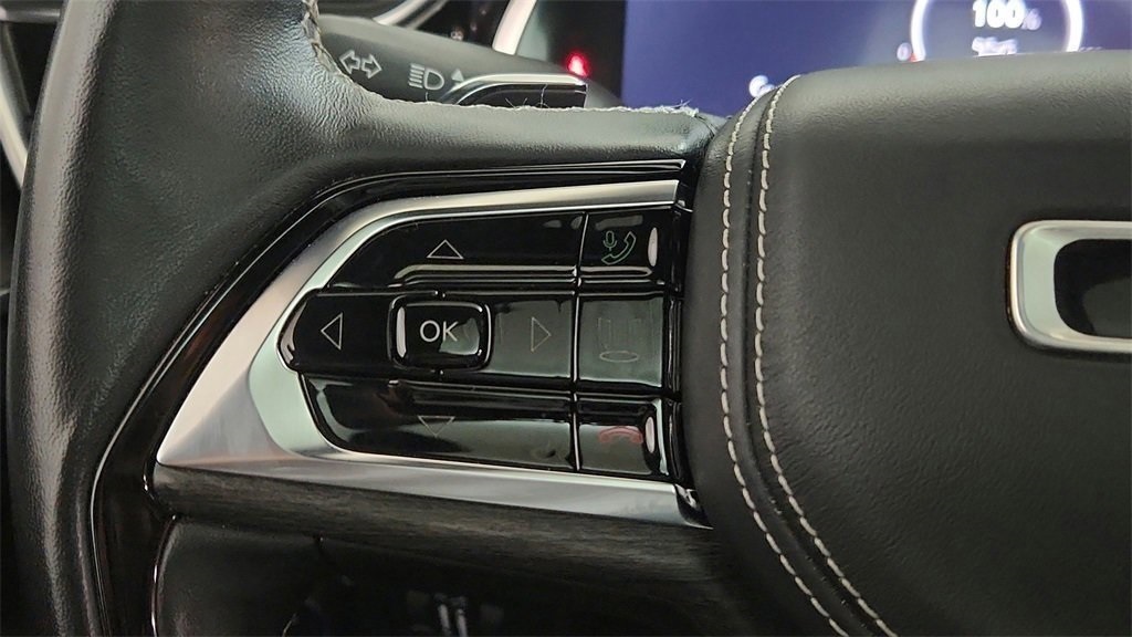 used 2022 Jeep Grand Cherokee car, priced at $29,988