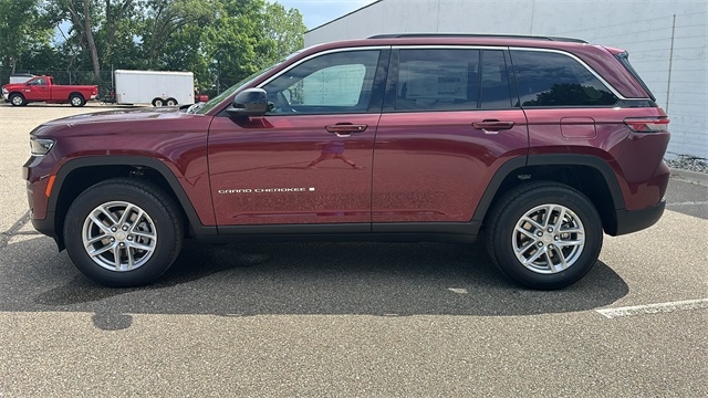 new 2025 Jeep Grand Cherokee car, priced at $42,848