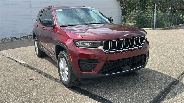 new 2025 Jeep Grand Cherokee car, priced at $42,848