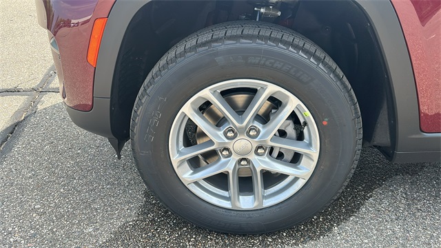 new 2025 Jeep Grand Cherokee car, priced at $42,848