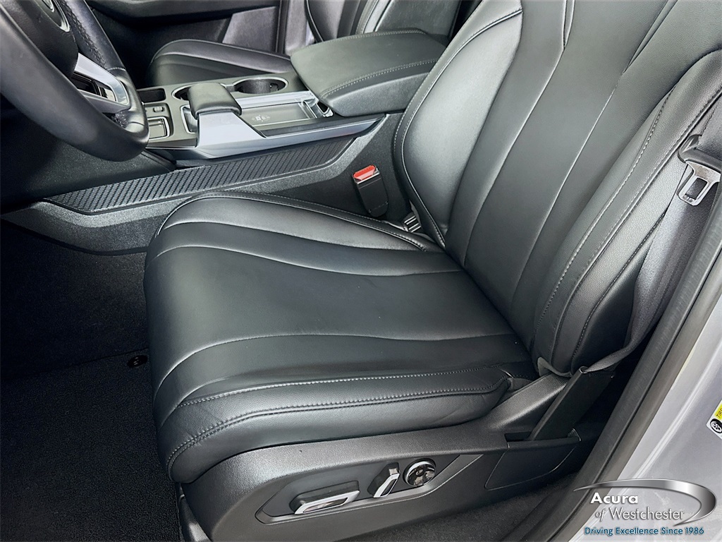 used 2023 Acura MDX car, priced at $39,999