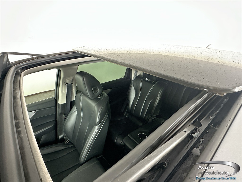 used 2023 Acura MDX car, priced at $39,999