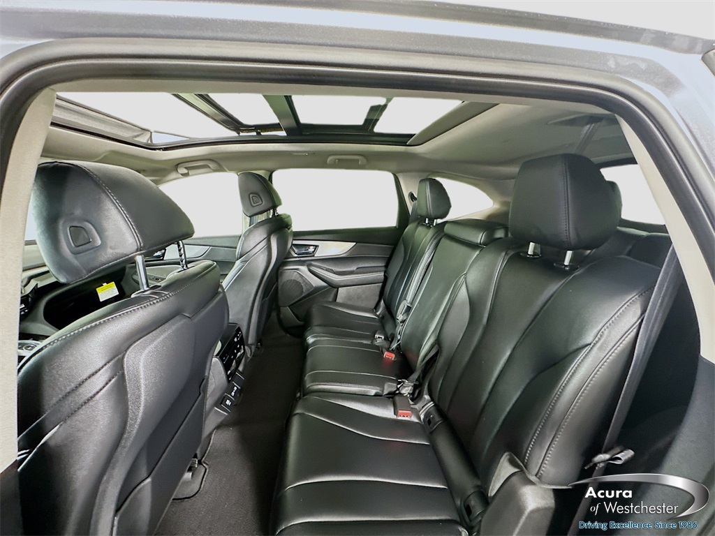 used 2023 Acura MDX car, priced at $39,999