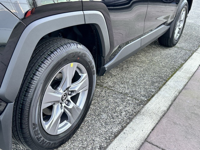 new 2025 Toyota RAV4 car