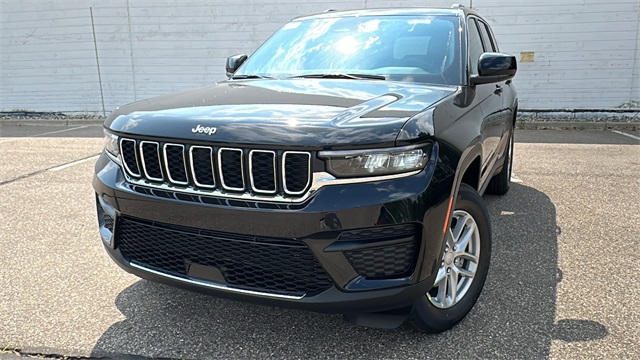 new 2025 Jeep Grand Cherokee car, priced at $42,848