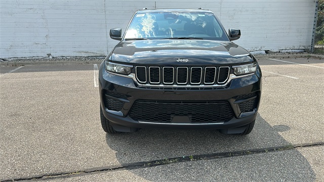 new 2025 Jeep Grand Cherokee car, priced at $42,848