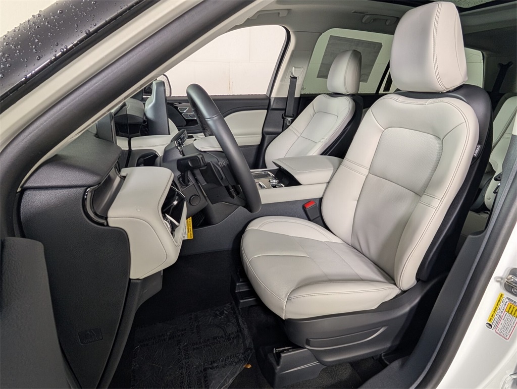 new 2025 Lincoln Aviator car, priced at $63,590