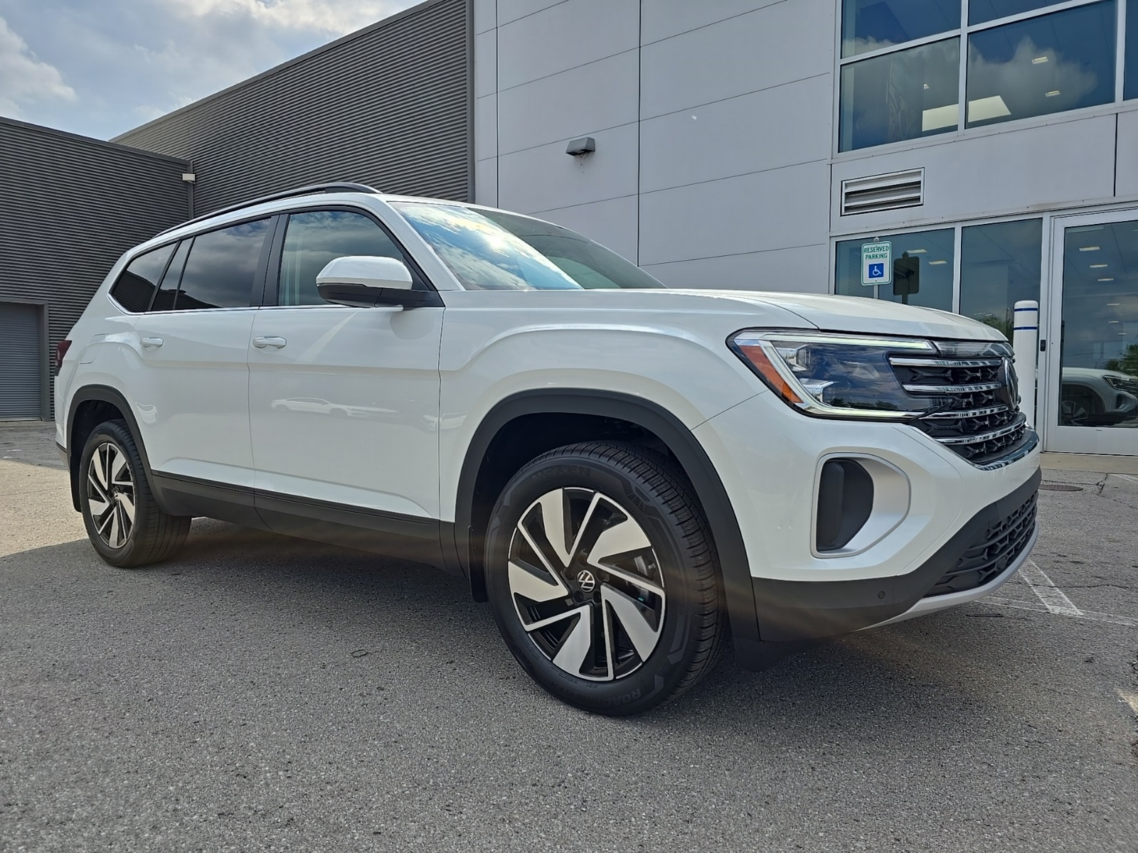 new 2026 Volkswagen Atlas car