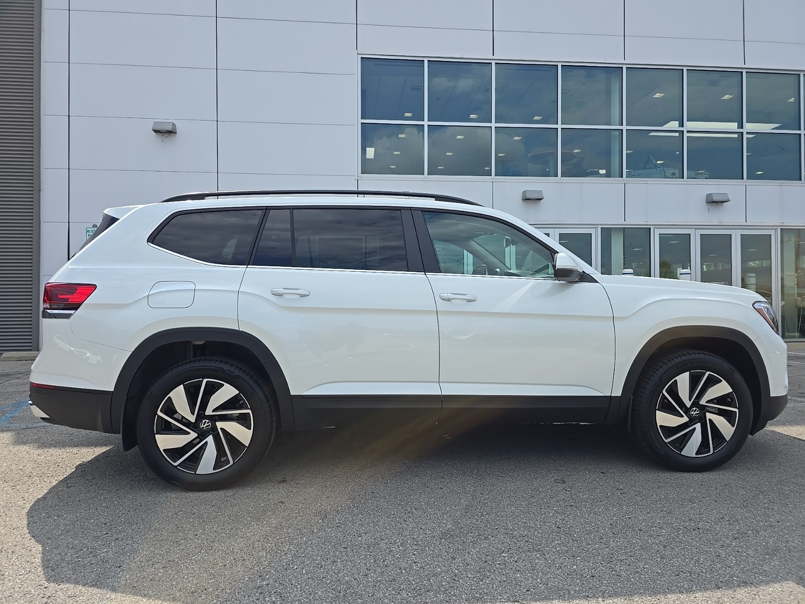 new 2026 Volkswagen Atlas car
