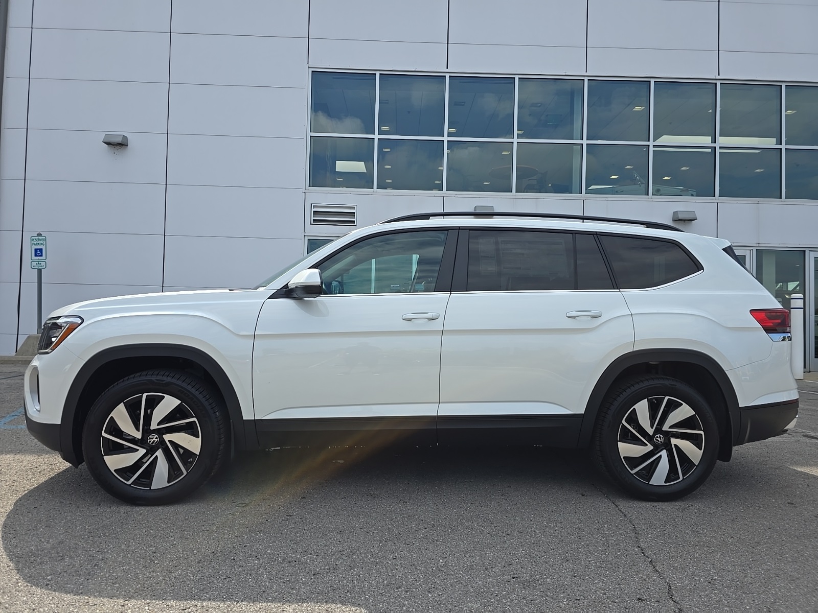 new 2026 Volkswagen Atlas car