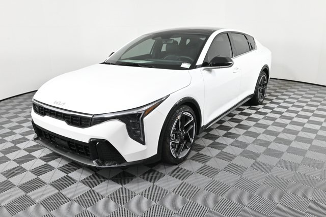 new 2025 Kia K4 car, priced at $28,088