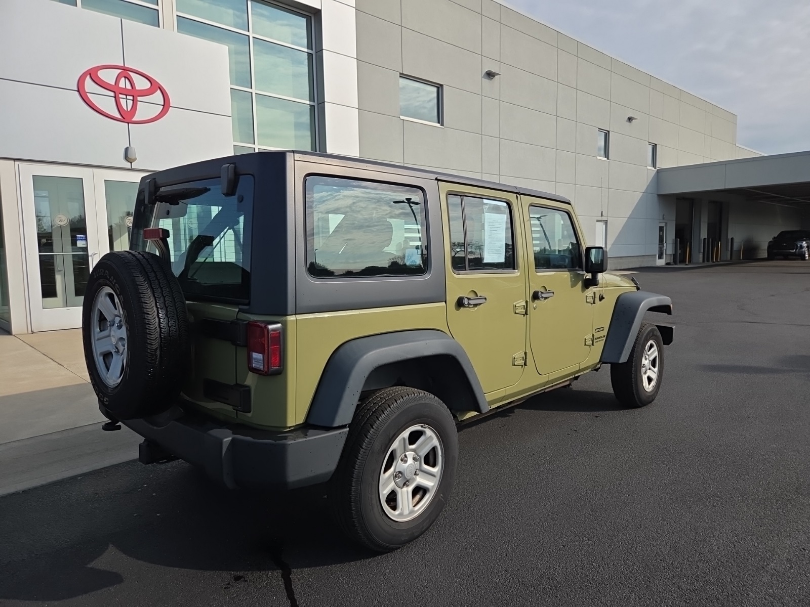 used 2013 Jeep Wrangler car, priced at $14,012