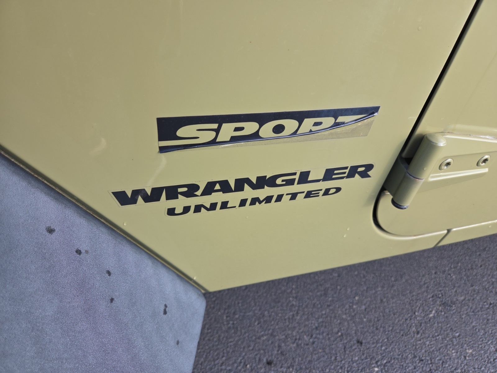 used 2013 Jeep Wrangler car, priced at $14,012