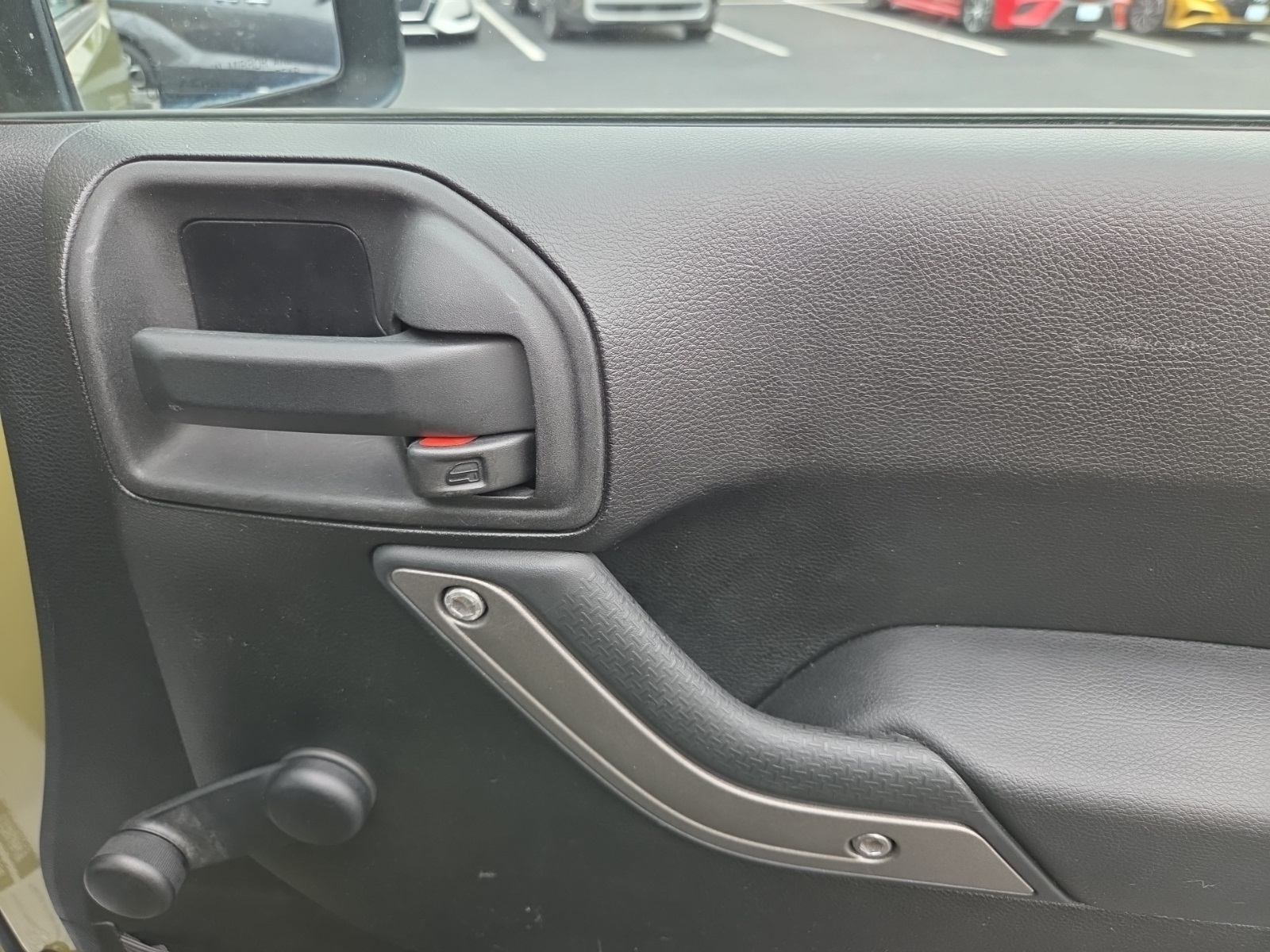 used 2013 Jeep Wrangler car, priced at $14,012