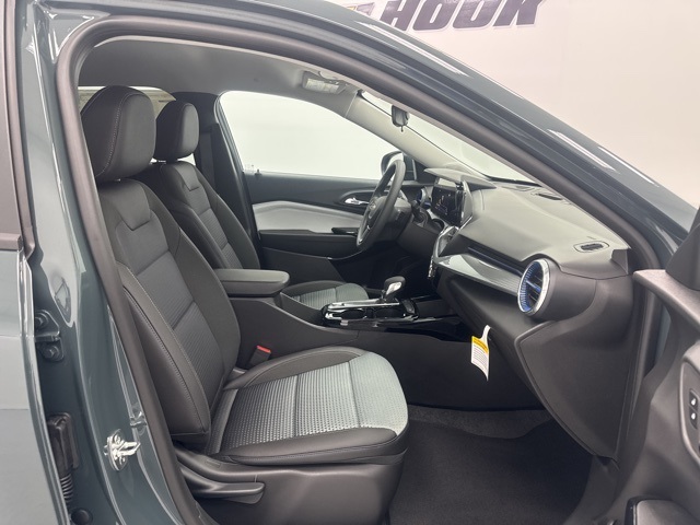 new 2025 Chevrolet Trax car, priced at $23,500