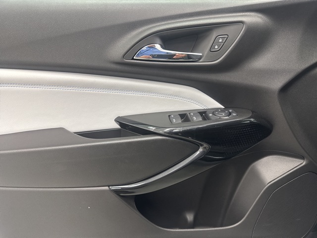 new 2025 Chevrolet Trax car, priced at $23,500