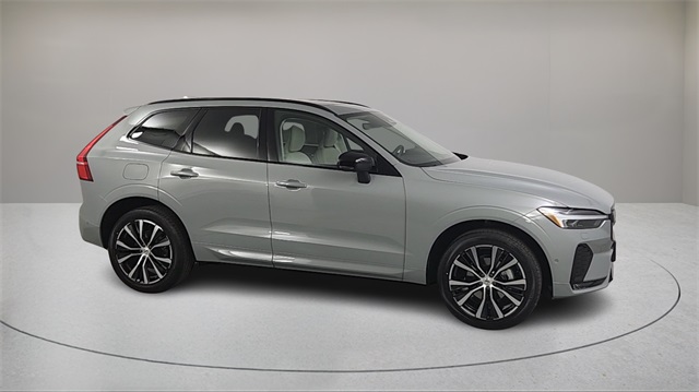 new 2025 Volvo XC60 car, priced at $55,360