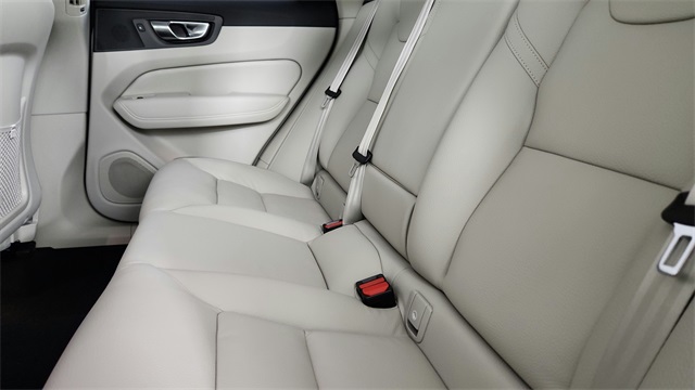 new 2025 Volvo XC60 car, priced at $55,360