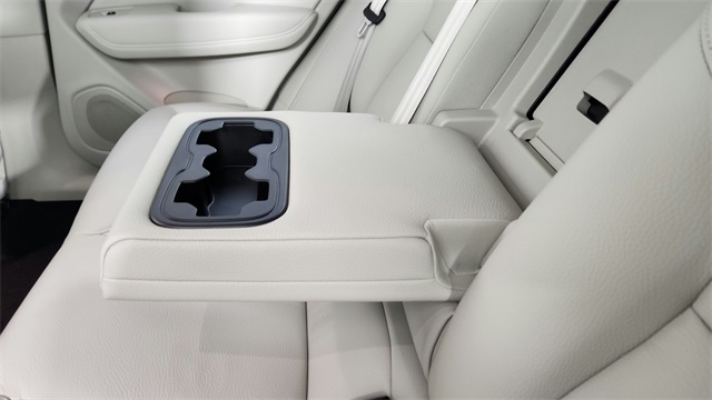 new 2025 Volvo XC60 car, priced at $55,360
