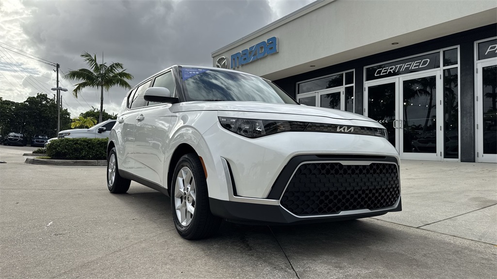 used 2023 Kia Soul car, priced at $15,490
