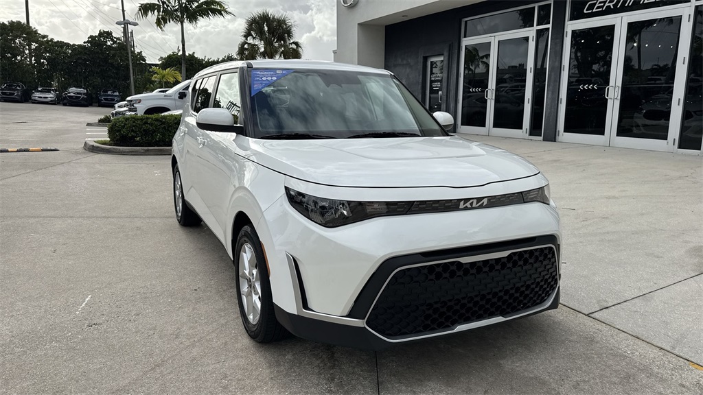 used 2023 Kia Soul car, priced at $15,490