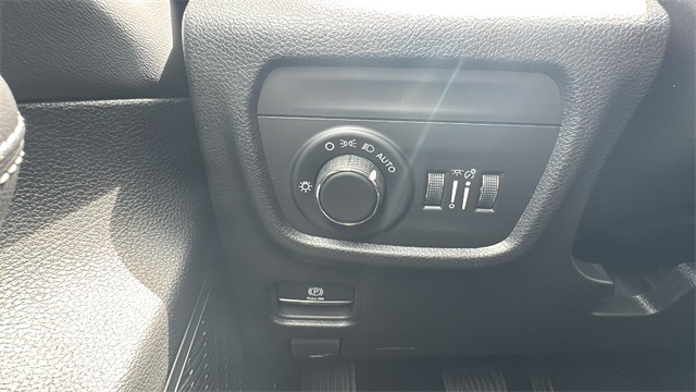 new 2025 Jeep Grand Cherokee L car, priced at $44,565