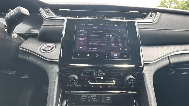 new 2025 Jeep Grand Cherokee L car, priced at $44,565