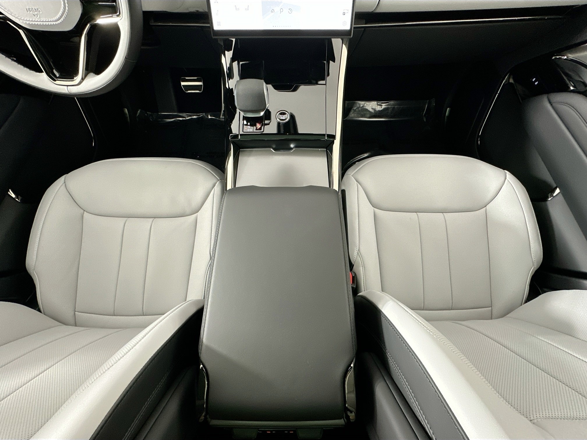 new 2025 Land Rover Range Rover Sport Plug-in Hybrid car, priced at $100,480