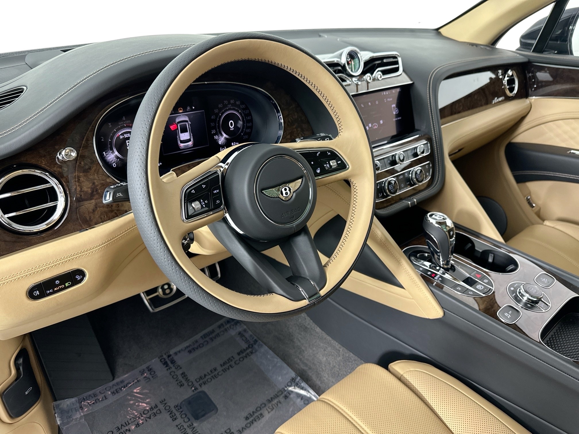 new 2025 Bentley Bentayga EWB car