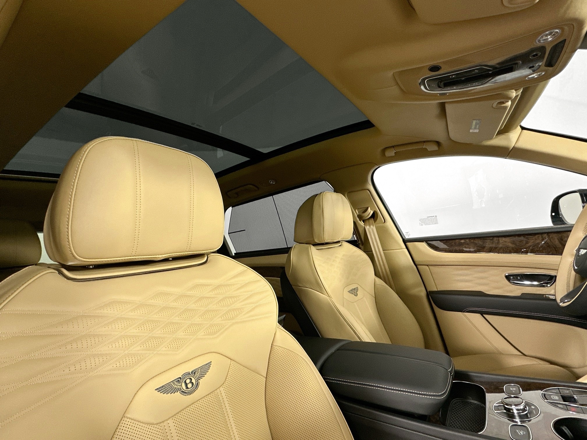 new 2025 Bentley Bentayga EWB car