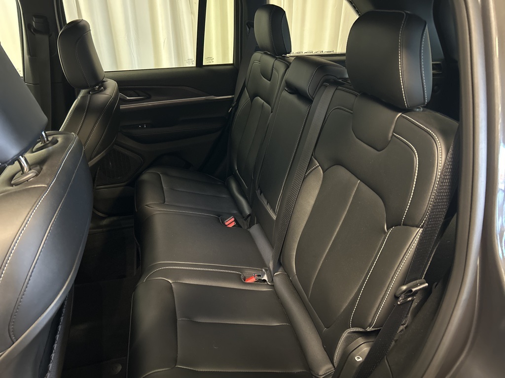 used 2025 Jeep Grand Cherokee car, priced at $43,964