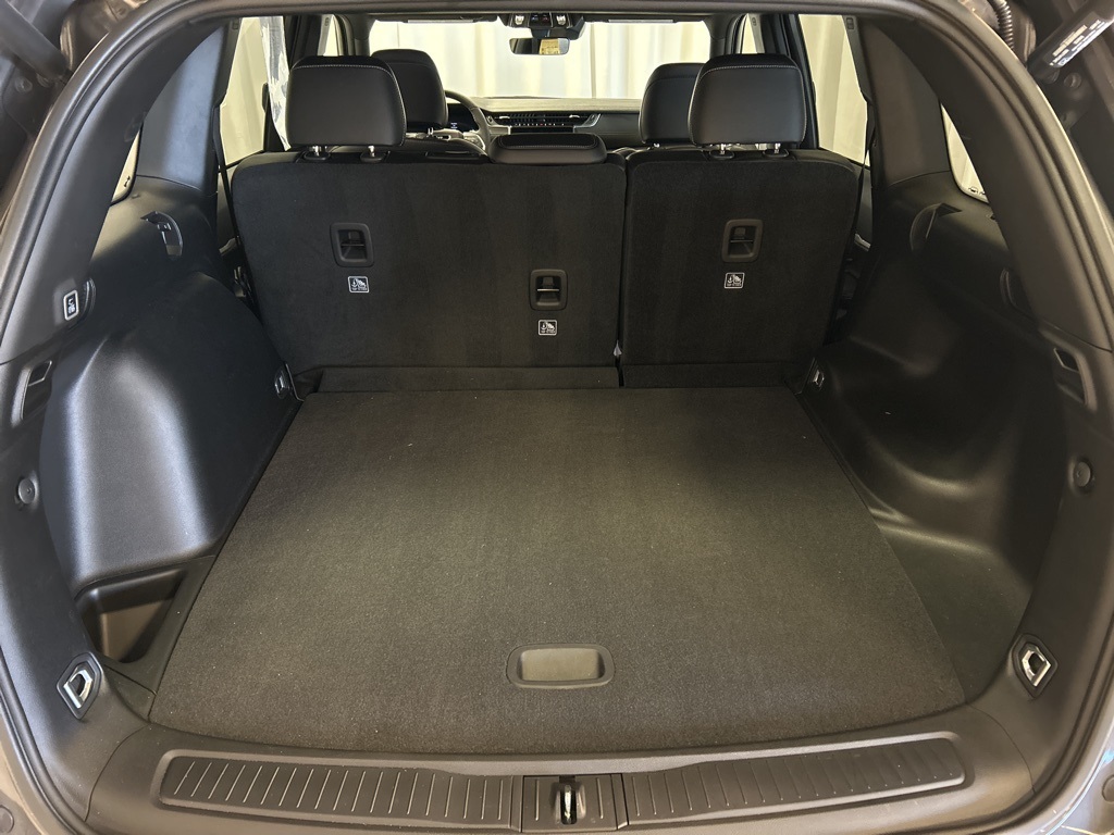 used 2025 Jeep Grand Cherokee car, priced at $43,964