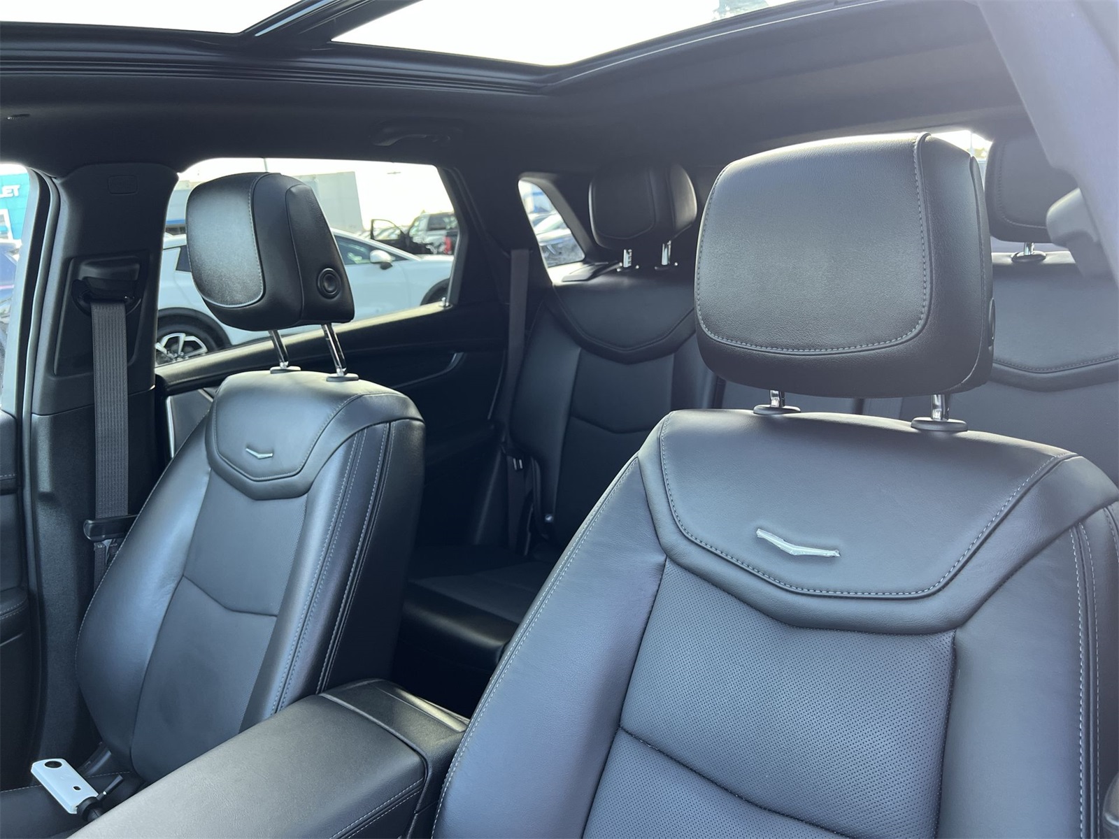 used 2023 Cadillac XT5 car, priced at $38,991