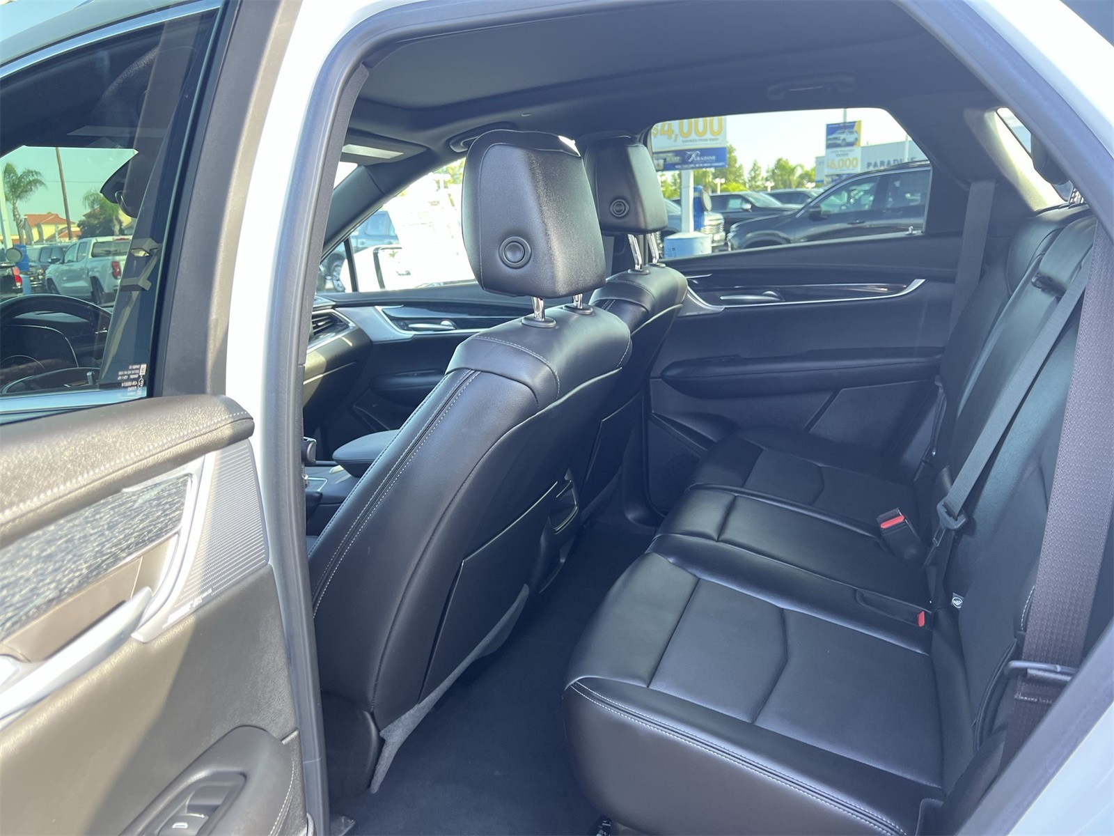 used 2023 Cadillac XT5 car, priced at $38,991