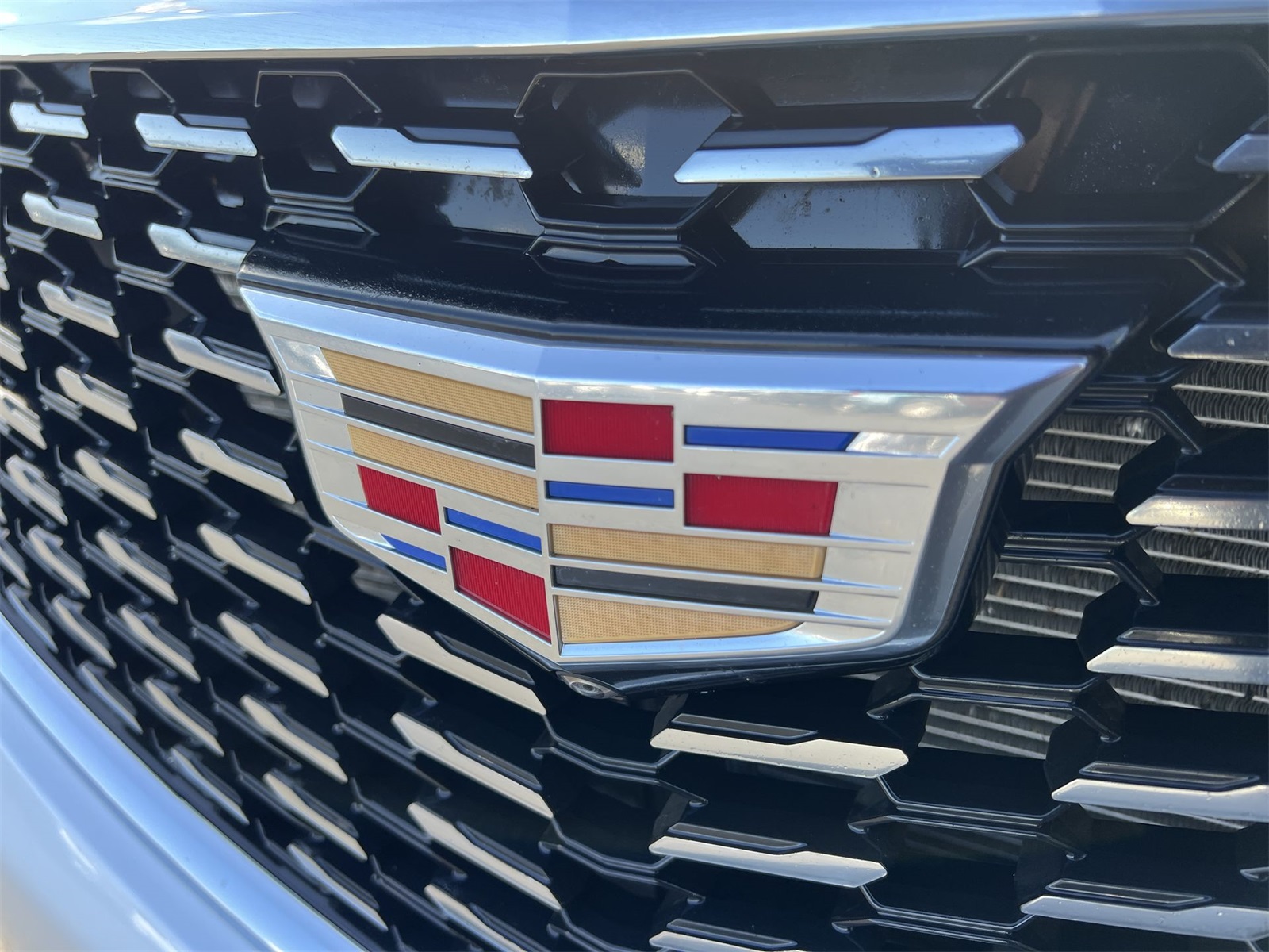 used 2023 Cadillac XT5 car, priced at $38,991