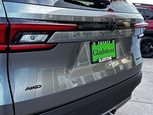 new 2025 Toyota Grand Highlander car