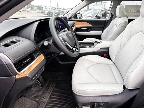 new 2025 Toyota Grand Highlander car