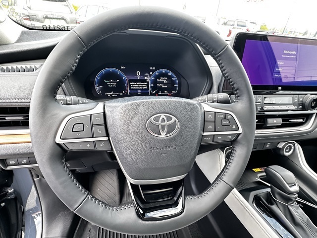 new 2025 Toyota Grand Highlander car