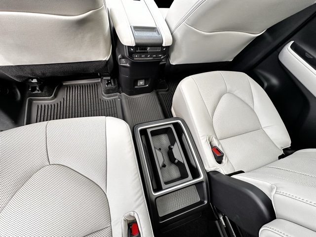new 2025 Toyota Grand Highlander car