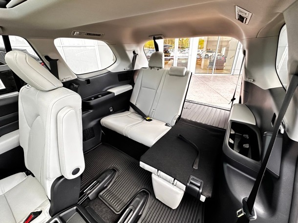 new 2025 Toyota Grand Highlander car