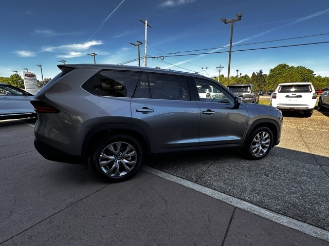 new 2025 Toyota Grand Highlander car