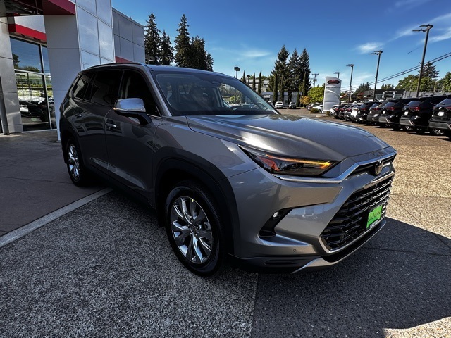 new 2025 Toyota Grand Highlander car