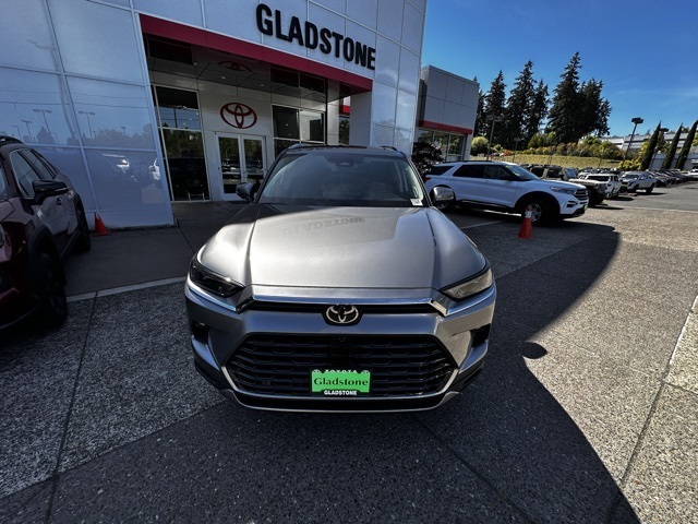 new 2025 Toyota Grand Highlander car