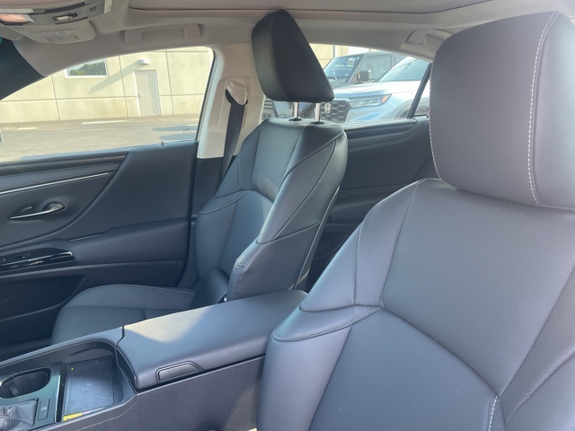 used 2025 Lexus ES car, priced at $45,540