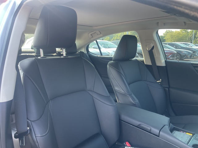 used 2025 Lexus ES car, priced at $45,540