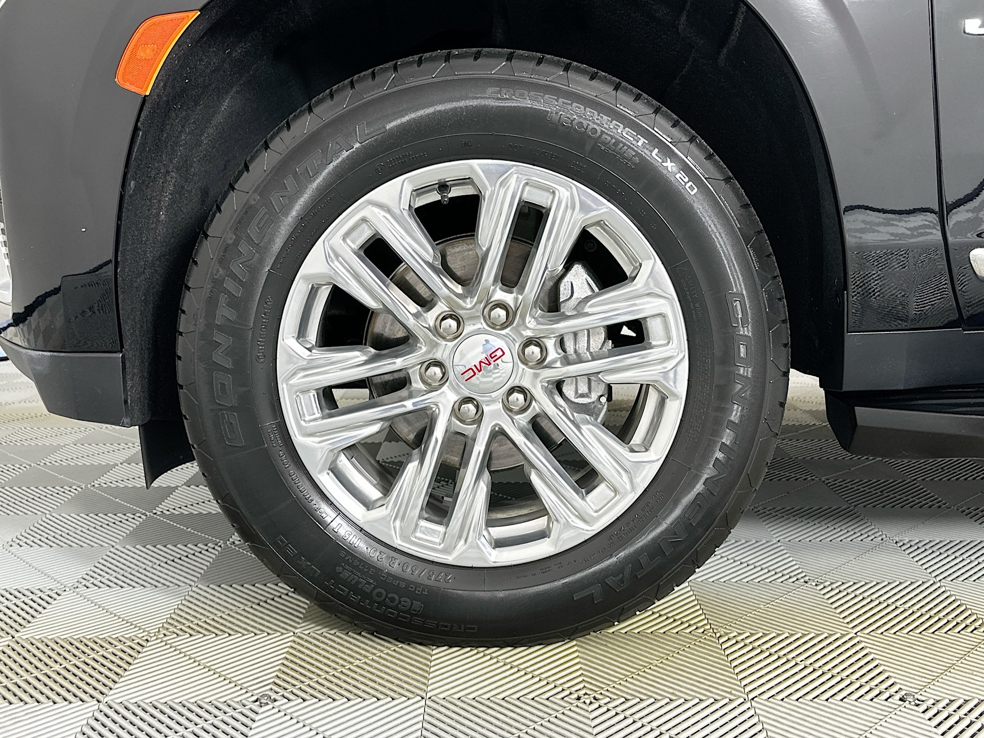 used 2022 GMC Yukon XL car, priced at $56,999