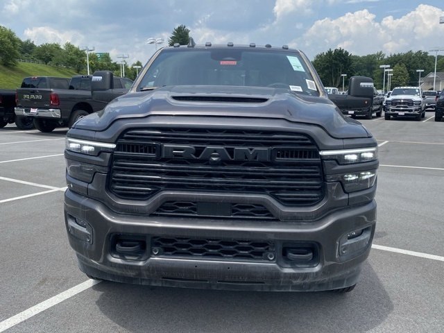 new 2025 Ram 3500 car, priced at $77,678