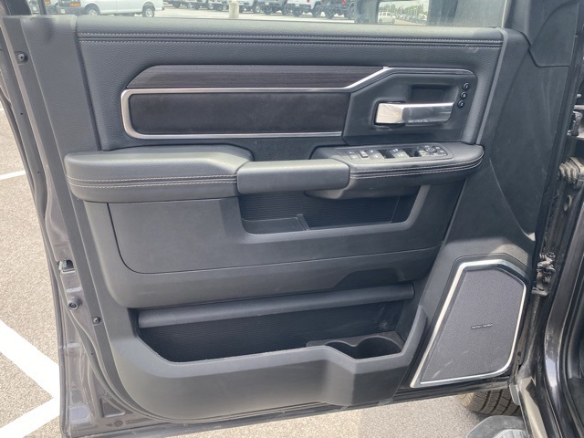 new 2025 Ram 3500 car, priced at $77,678